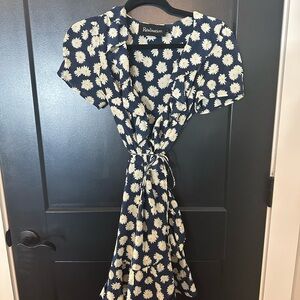 Realisation Par Navy and White Floral Midi Dress